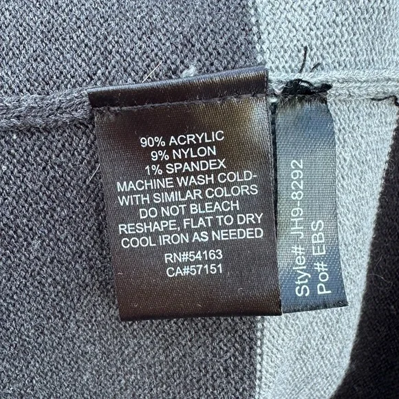 Jessica Howard Women’s Long Sleeved Striped Sweater Dress - Picture 4 of 6